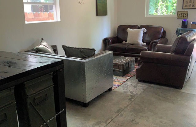 Hollywood great location 1 bdrm