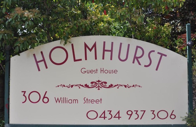 Holmhurst Guest House