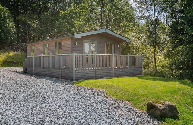 Holt Lodge - a holiday lodge that sleeps 2 with an en-suite