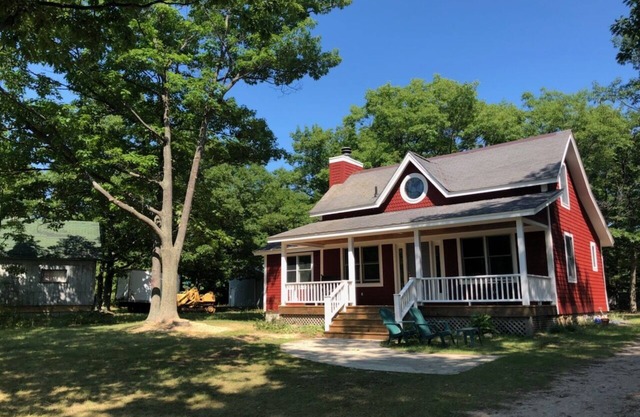 Cottage entièrement rénové, tranquille mais super proche de la route principale