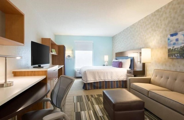 ORLANDO ESCAPE COMMENCE ICI! KING SUITE, PISCINE, BBQ
