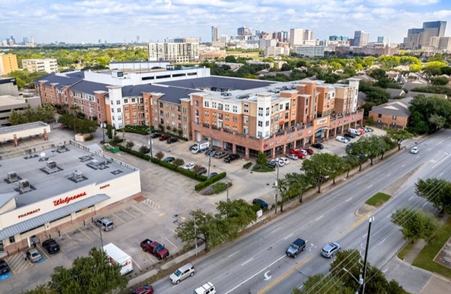 Home Felt Apartment/ NRG/MED CENTER/GALLERIA