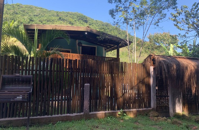 Home office 2km from Praia da Justa - ubatumirim