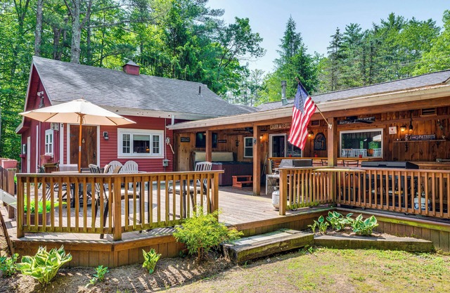 Home w/Outdoor Entertainment Area in Ashland!
