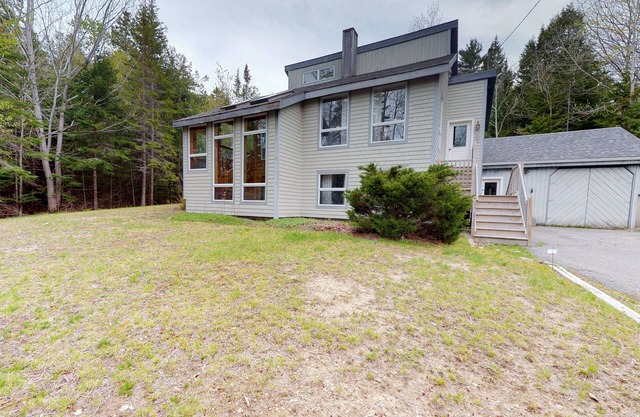 NOUVELLE LISTE! Maison w / pont, très bien situé au coeur du parc national de l'Acadie!