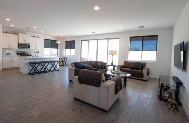 Home with Four Peaks and Mountain views just outside Tonto National Forest