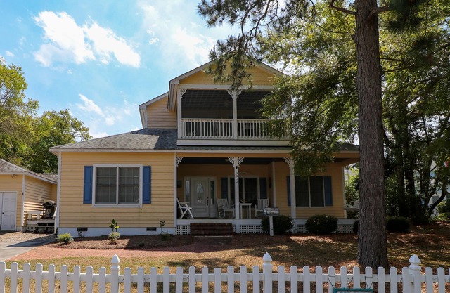 Semaines d'été ouvertes! Oceanside Cottage avec voiturette de golf et accès à la piscine communautaire