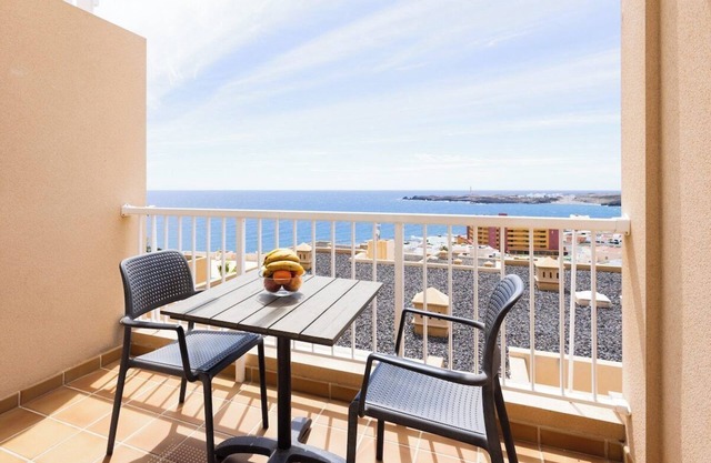 Home2Book Amazing Sea Views & Terrace, El Porís