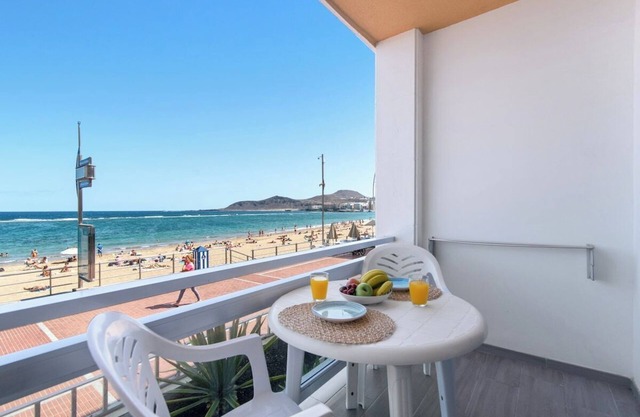Home2Book Cozy Apartment Beach Front Las Canteras