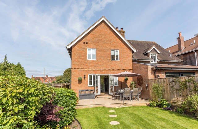Homelands – Award-Winning Luxury Cottage in the Heart of the New Forest