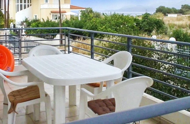 Homerez - À 100 m de la plage ! Maison pour 6 pers. avec terrasse à Kato Diminio