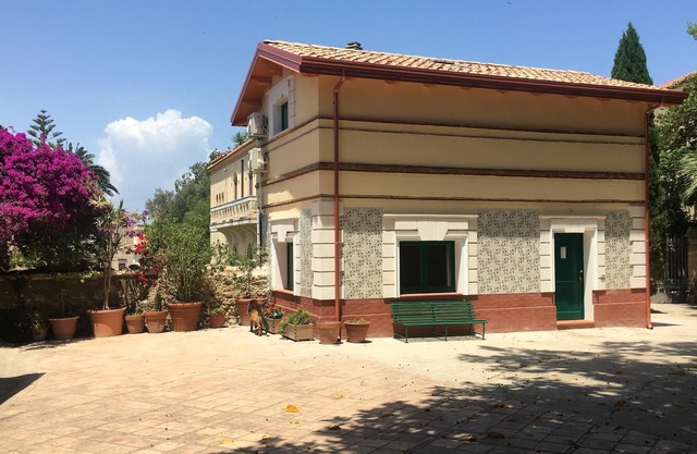 Homerez - À 150 m de la plage ! Maison pour 4 pers. avec jardin à Crotone