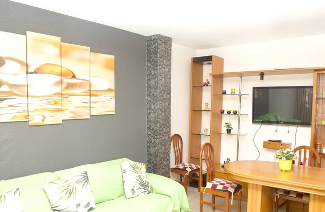 Homerez - À 200 m de la plage ! Appartement pour 8 pers. avec balcon à Garrucha