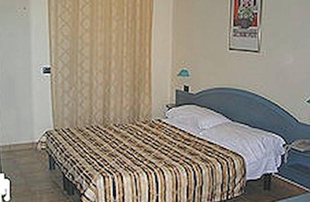 Homerez - Appartement à Rossano avec piscine.
