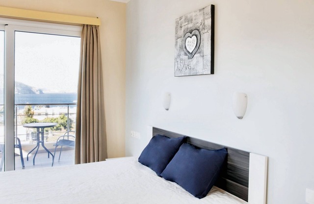 Homerez - Appartement avec Vues Mer et Montagne à Karpathos - 45 m²