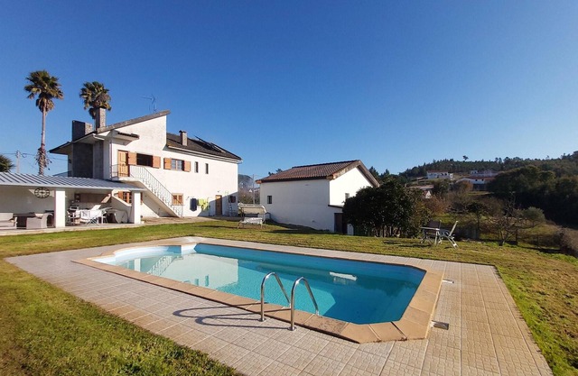 Homerez - Appartement pour 6 pers. avec piscine et jardin à Praia do Ribatejo