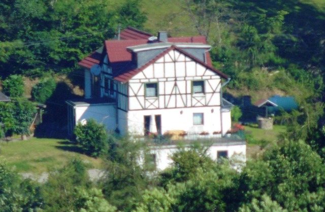 Homerez - Appartement pour 4 pers. avec jacuzzi et terrasse à Waldbreitbach