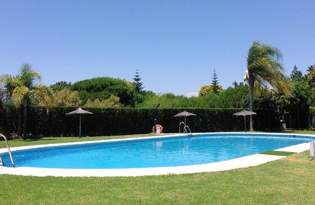Homerez - Appartement à 2 km de la plage pour 7 pers. avec piscine partagée