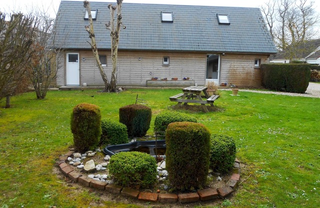 Homerez - Beautiful house for 4 ppl. with garden at Gruchet-Saint-Siméon