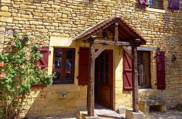 Homerez - Beautiful house for 4 ppl. with garden and terrace at Prats-de-Carlux