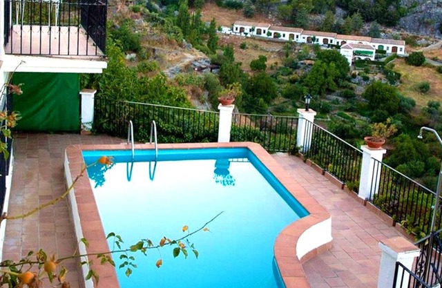 Homerez - Chalet pour 12 pers. avec piscine, terrasse et balcon à Grazalema