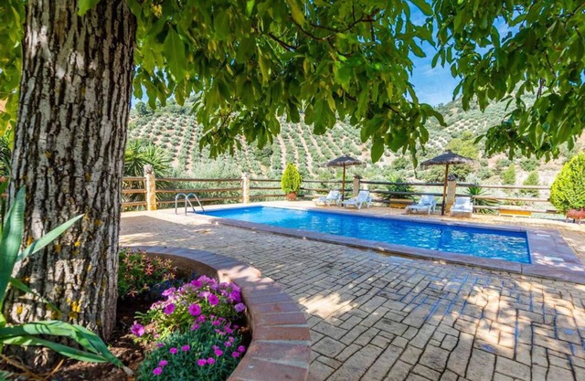 Homerez - Villa pour 10 pers. avec piscine et terrasse à Montefrío