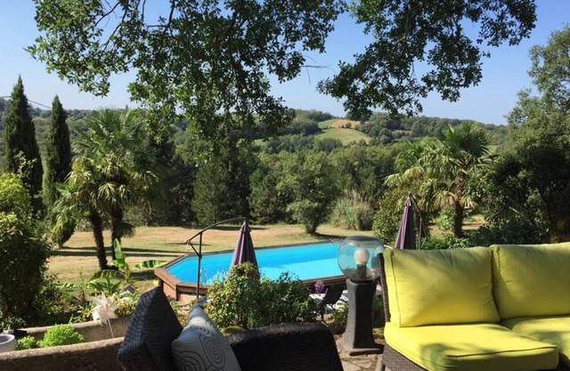 Homerez - Chalet pour 8 pers. avec piscine, jardin et terrasse à Tudeils