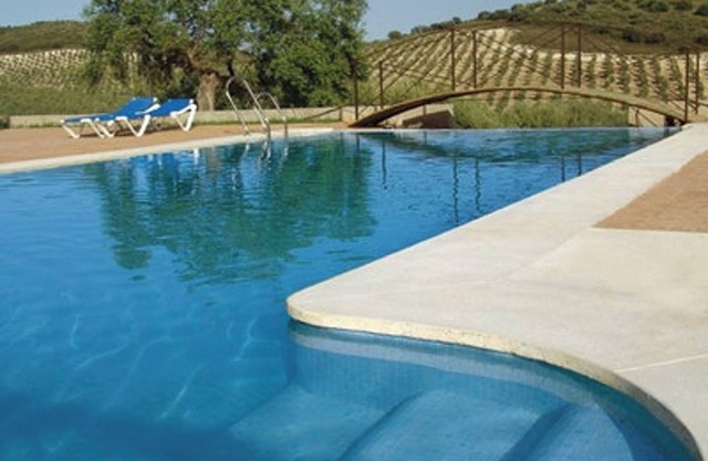 Homerez - Maison de charme à Estepa avec piscine partagée