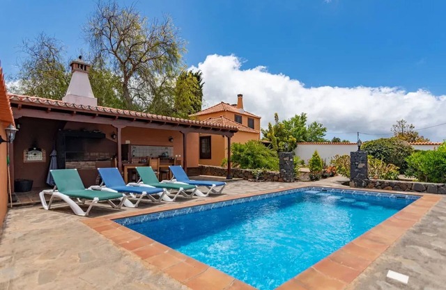 Homerez - Villa pittoresque avec vue sur la mer à Puntagorda
