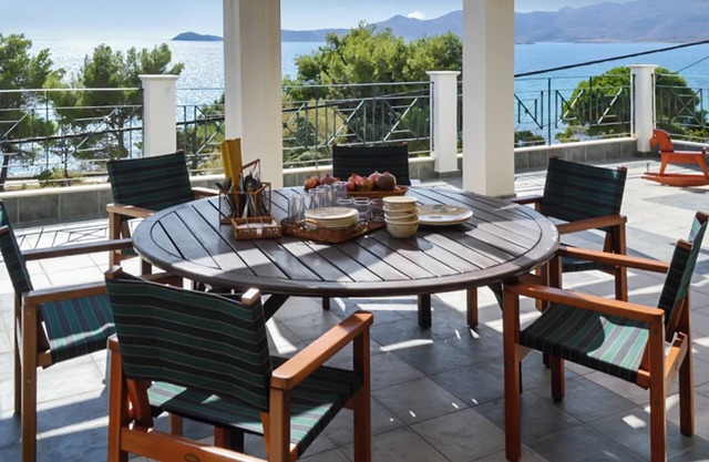 Homerez - Villa charmante avec vue sur la mer à Karistos