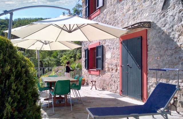 Homerez - Villa charmante à Barga avec jardin clos et cheminée