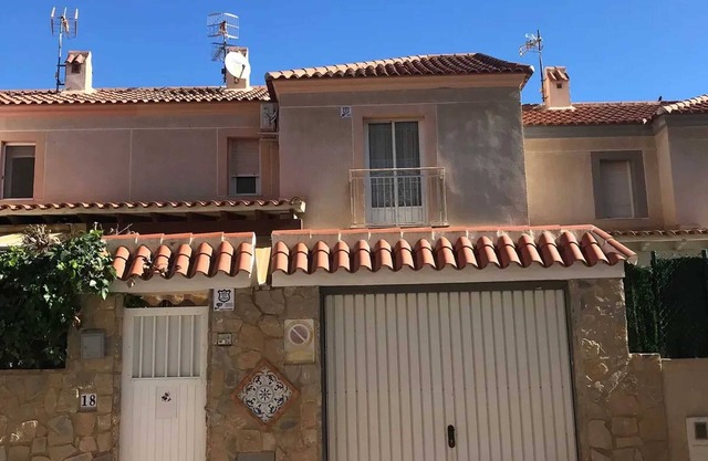 Homerez - Maison confortable à Garrucha avec 3 chambres et terrasse