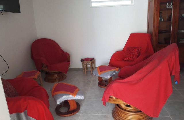 Homerez - Cozy House with Terrace in Cayenne