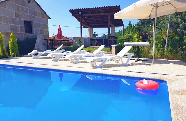 Homerez - Maison élégante à Pontevedra + piscine privée