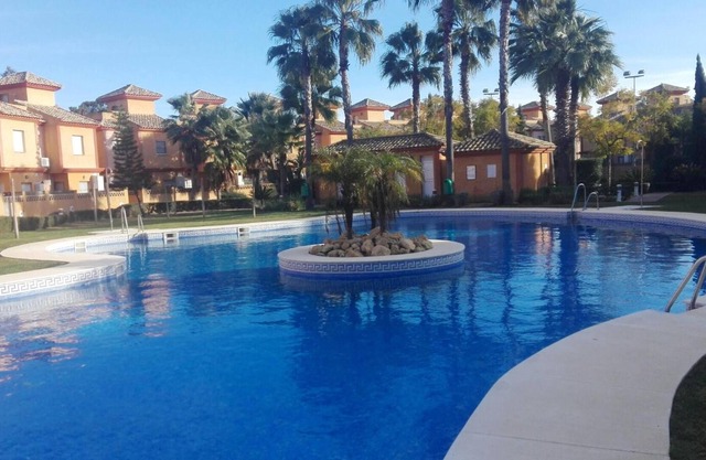 Homerez - Maison à 2 km de la plage pour 8 pers. avec piscine partagée à Lepe