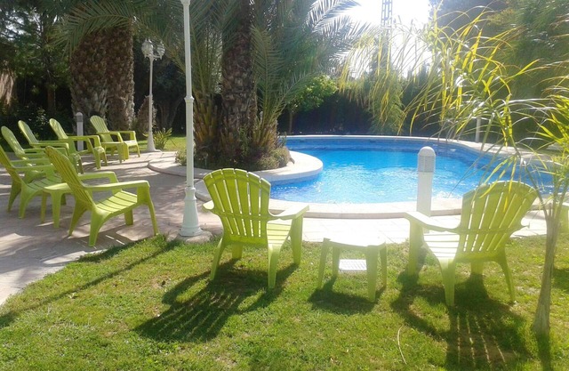 Homerez - House with pool in Elx