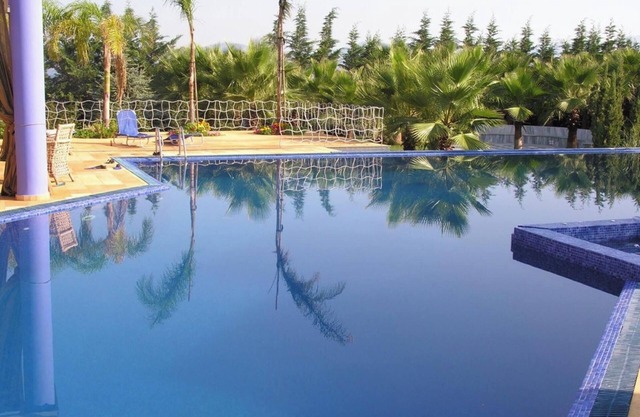 Homerez - Villa lujosa en Eretria con piscina privada