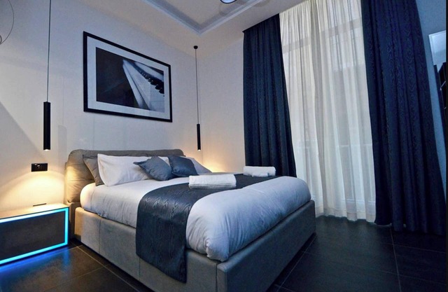 Homerez - Appartement moderne 90m² à Napoli + Balcon