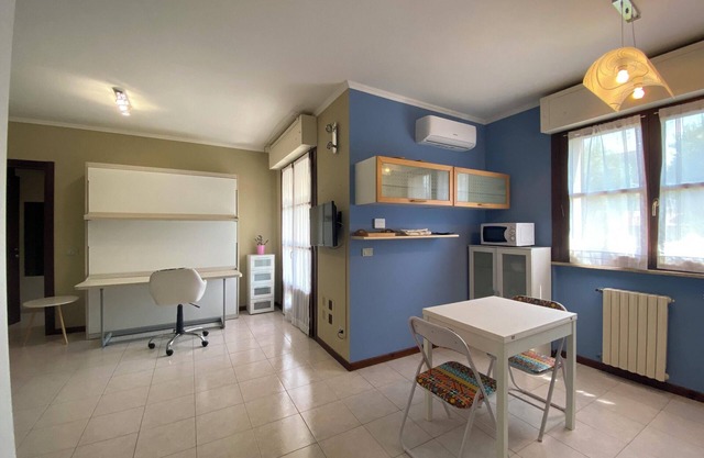 Homerez - Appartement moderne à Vercelli - 50 m² avec balcon