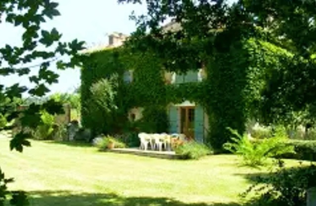 Homerez - Maison exceptionnelle pour 6 pers. avec piscine à Saint-Pierre-de-Côle