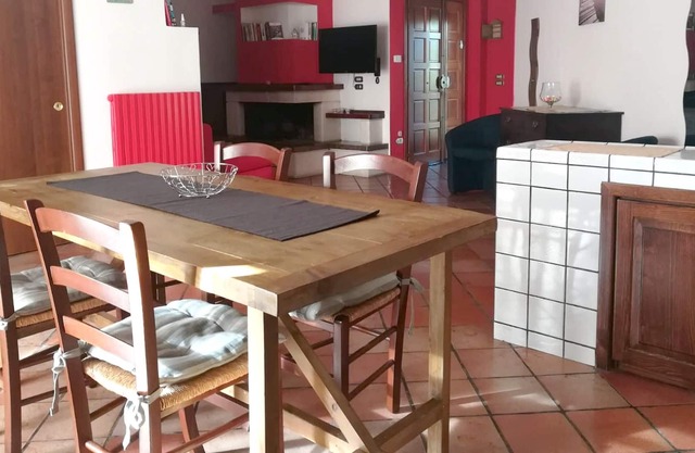 Homerez - Joli appartement pour 3 pers. avec balcon à Mendicino