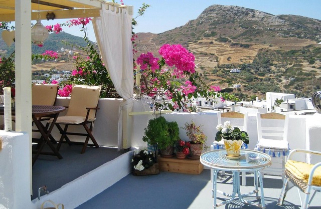 Homerez - Superbe maison à 4 km de la plage pour 3 pers. avec terrasse à Skyros