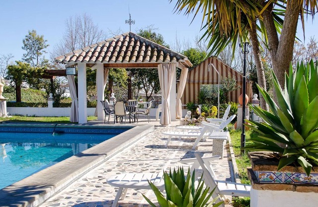 Homerez - Chalet pour 8 pers. avec piscine, jardin et terrasse à Montemayor