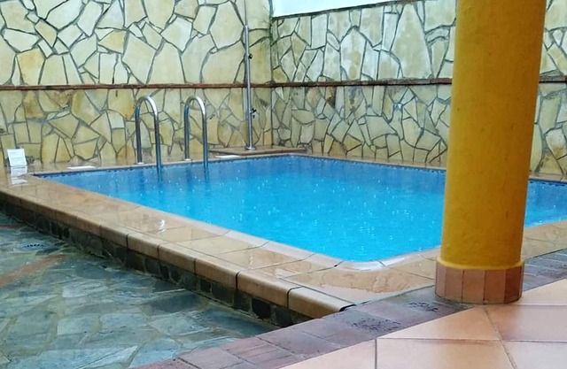 Homerez - Maison spacieuse pour 4 pers. avec piscine et terrasse à El Bosque