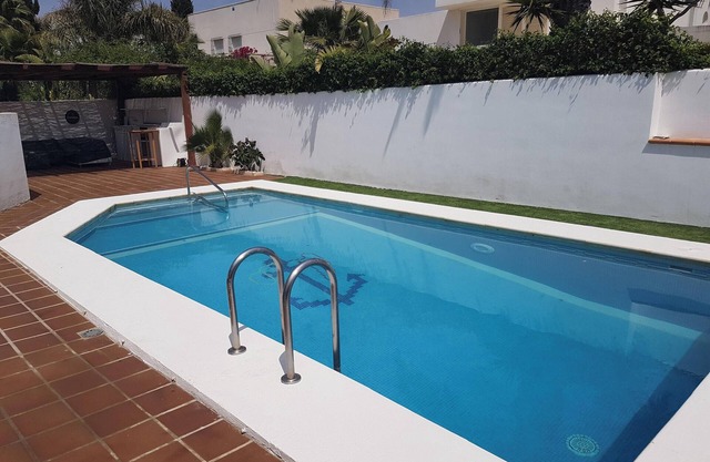 Homerez - Maison spacieuse avec piscine privée à Vera