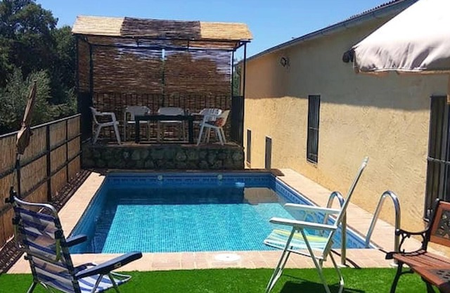 Homerez - Villa spacieuse pour 8 pers. avec piscine et jardin à Cáceres