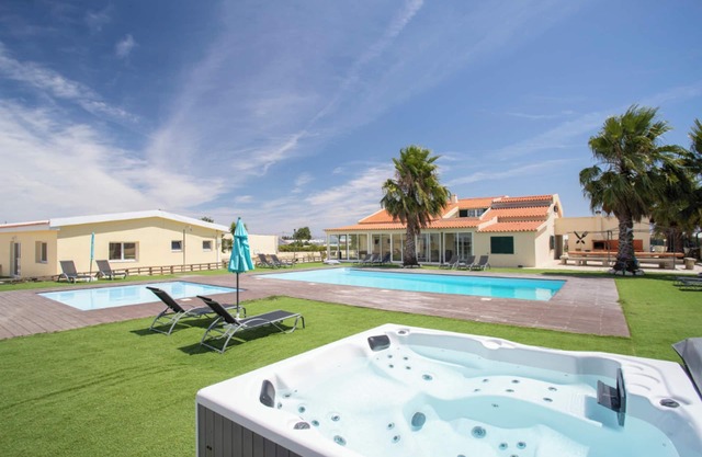Homerez - Villa spacieuse à Palmela avec piscine privée et jardin