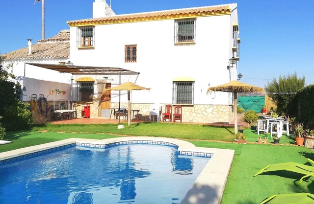 Homerez - Villa pour 13 pers. avec piscine, jardin et terrasse à Antequera