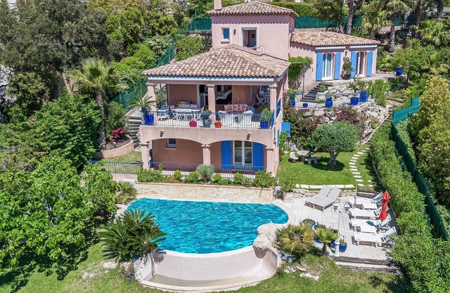 Homerez - Villa à Sainte-Maxime