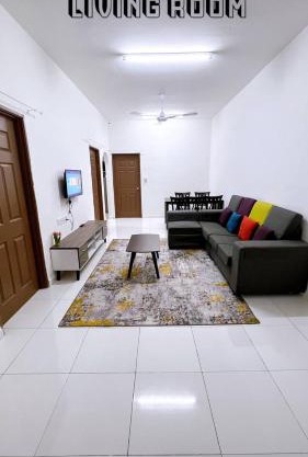 HomeSTAY D'Manjung Lumut